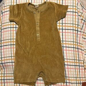 5/$20 NWOT Brown Velvet Kate Quinn Romper
